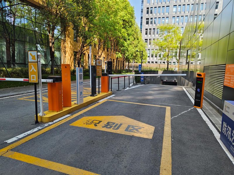 监控安装：科技引领安全与便捷
